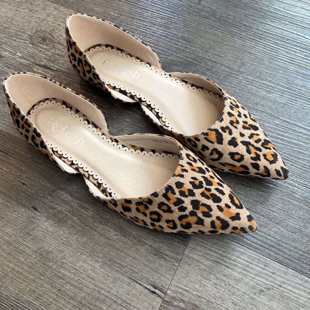 Refresh womens leopard flats size 7